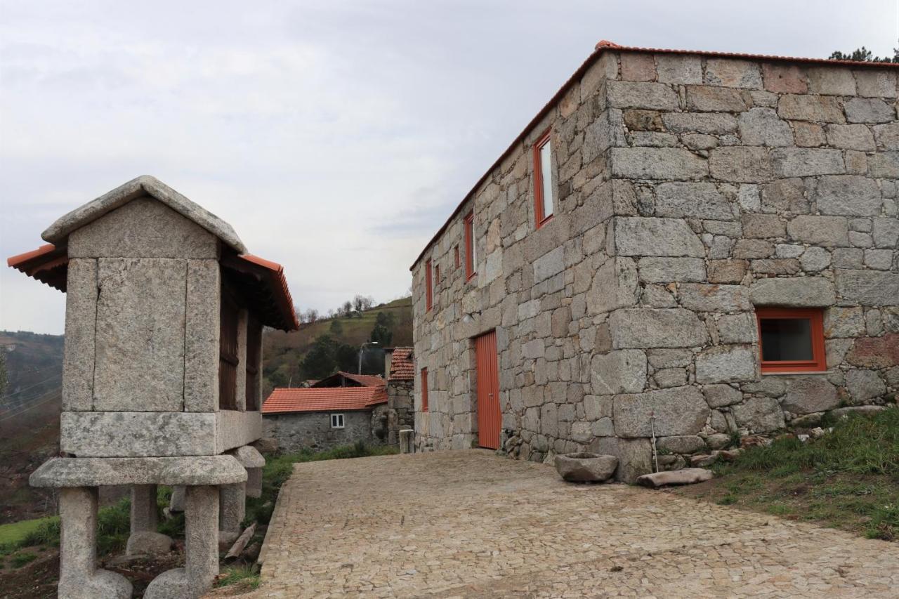 Penzion Quinta Da Riba Ma Santa Leocadia Exteriér fotografie